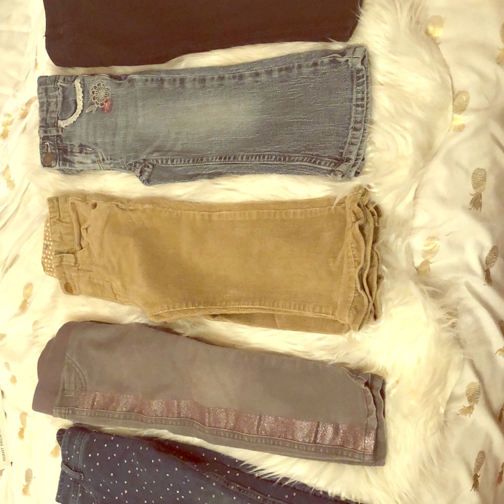 Bundle of toddler Girl 2T pants SOLD
